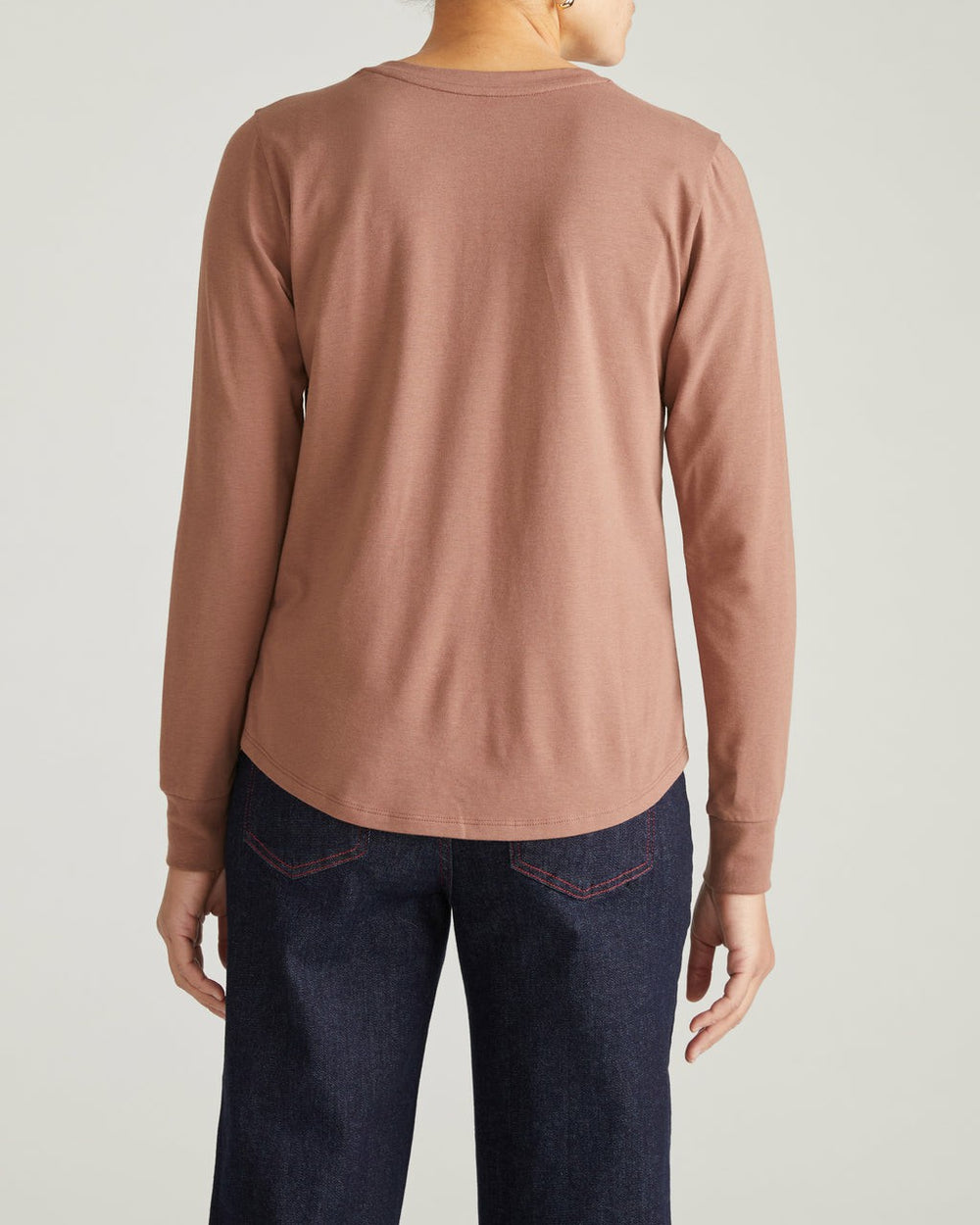Long Sleeve V Rex - Universal Standard