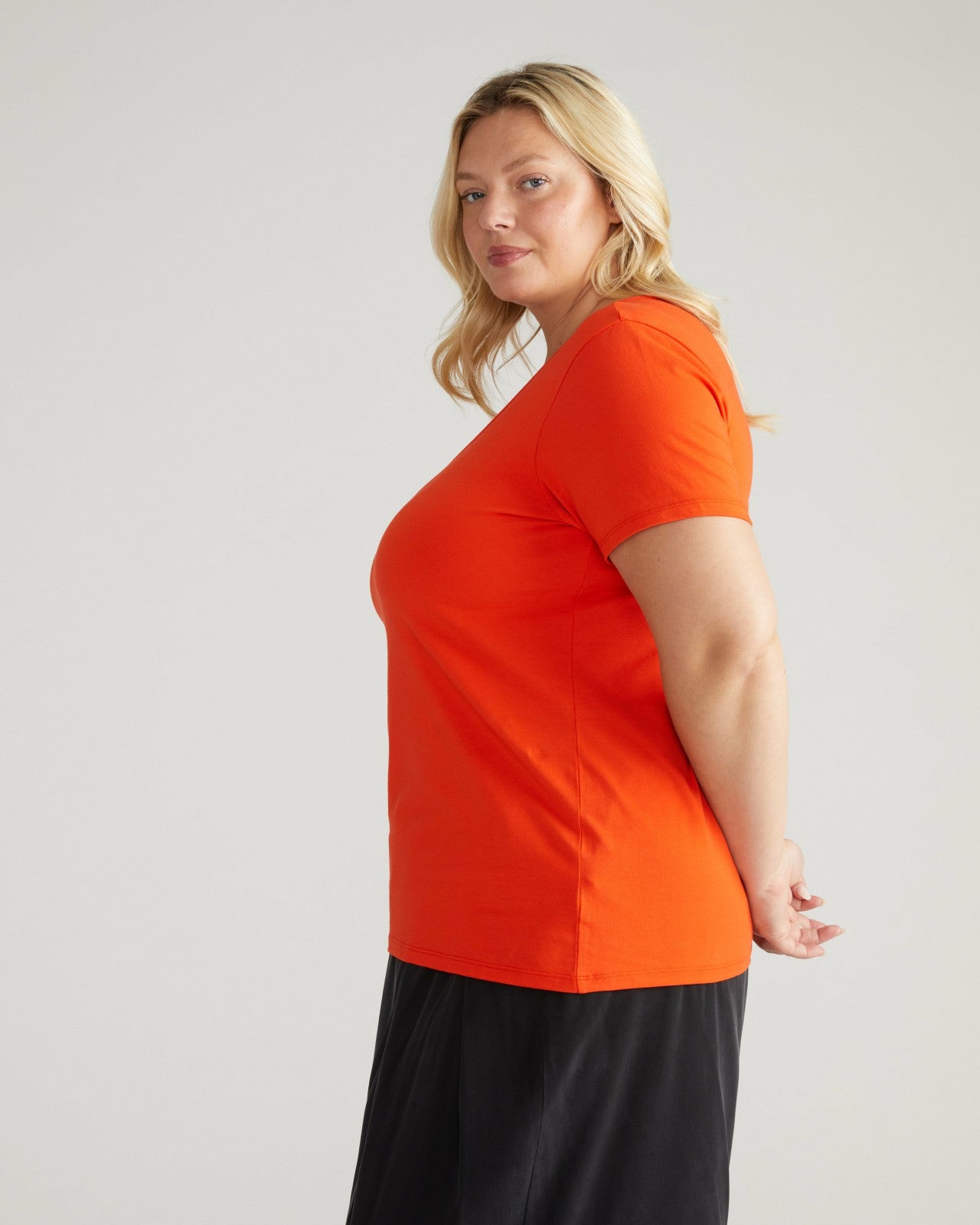 Scoop Neck Tee - Universal Standard