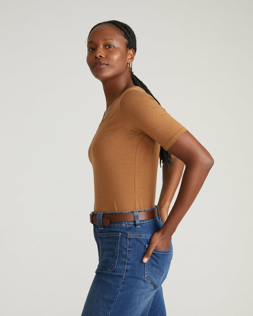Maia Stovepipe Sleeve V Neck Tee - Universal Standard